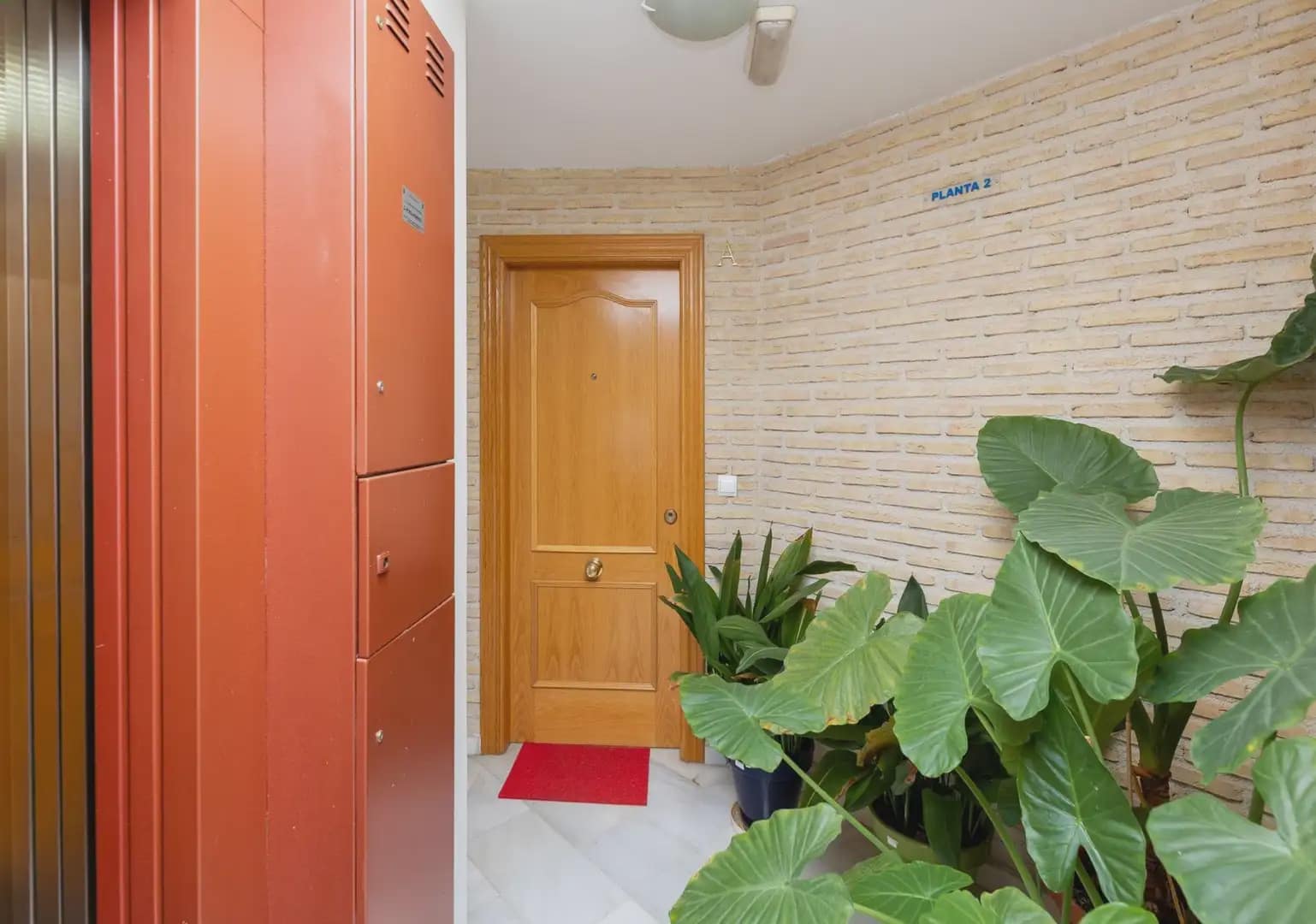 2 bedroom Penthouse for sale in Monachil with garage - € 195,000 (Ref: 9893541)
