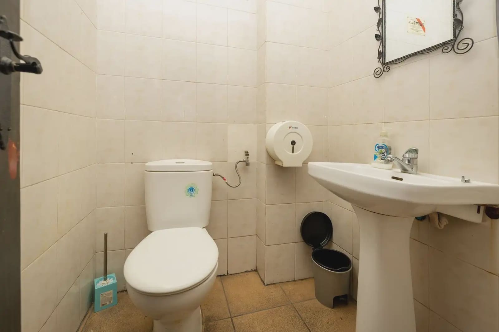 Local Comercial en Granada ciudad en venta - 115.000 € (Ref: 9894880)