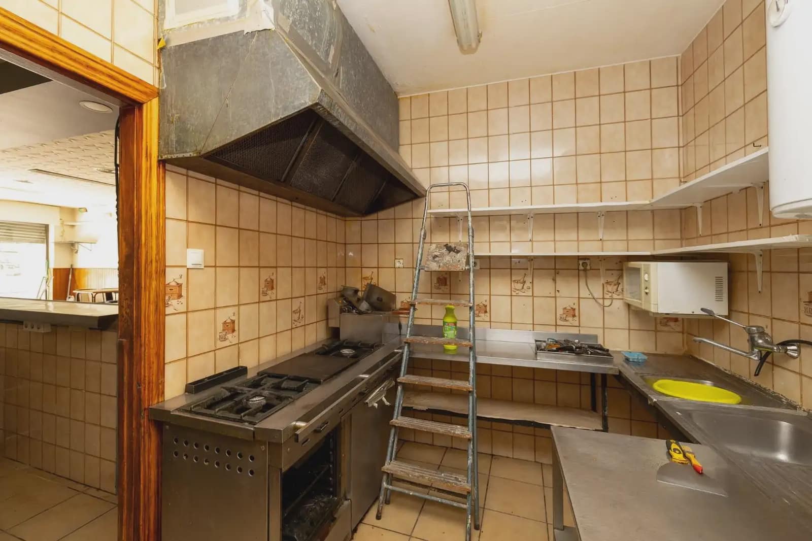 Local Comercial en Granada ciudad en venta - 115.000 € (Ref: 9894880)