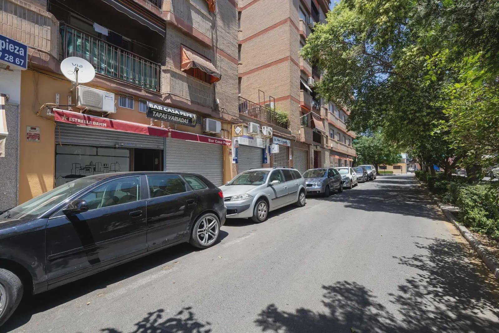 Local Comercial en Granada ciudad en venta - 115.000 € (Ref: 9894880)