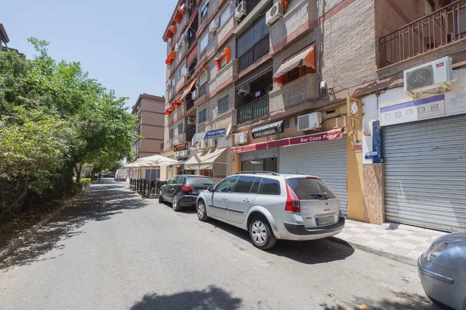Local Comercial en Granada ciudad en venta - 115.000 € (Ref: 9894880)