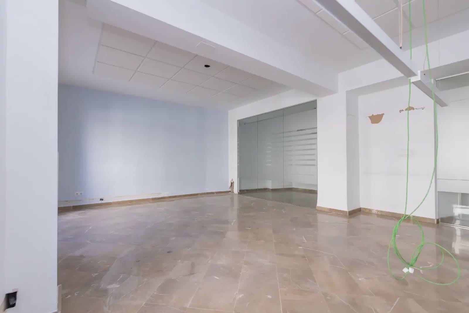 Biuro do wynajęcia w Miasto Grenada - 1 800 € (Ref: 9895130)