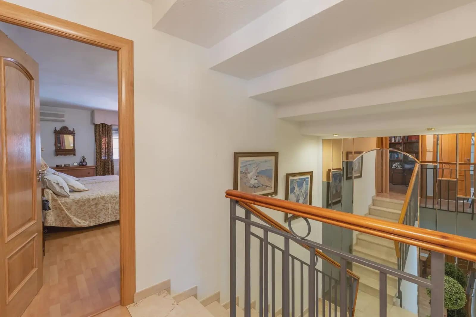 5 bedroom Terraced Villa for sale in Armilla with garage - € 295,000 (Ref: 9898583)