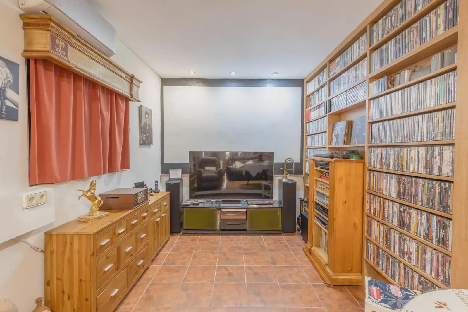 5 bedroom Terraced Villa for sale in Armilla with garage - € 295,000 (Ref: 9898583)