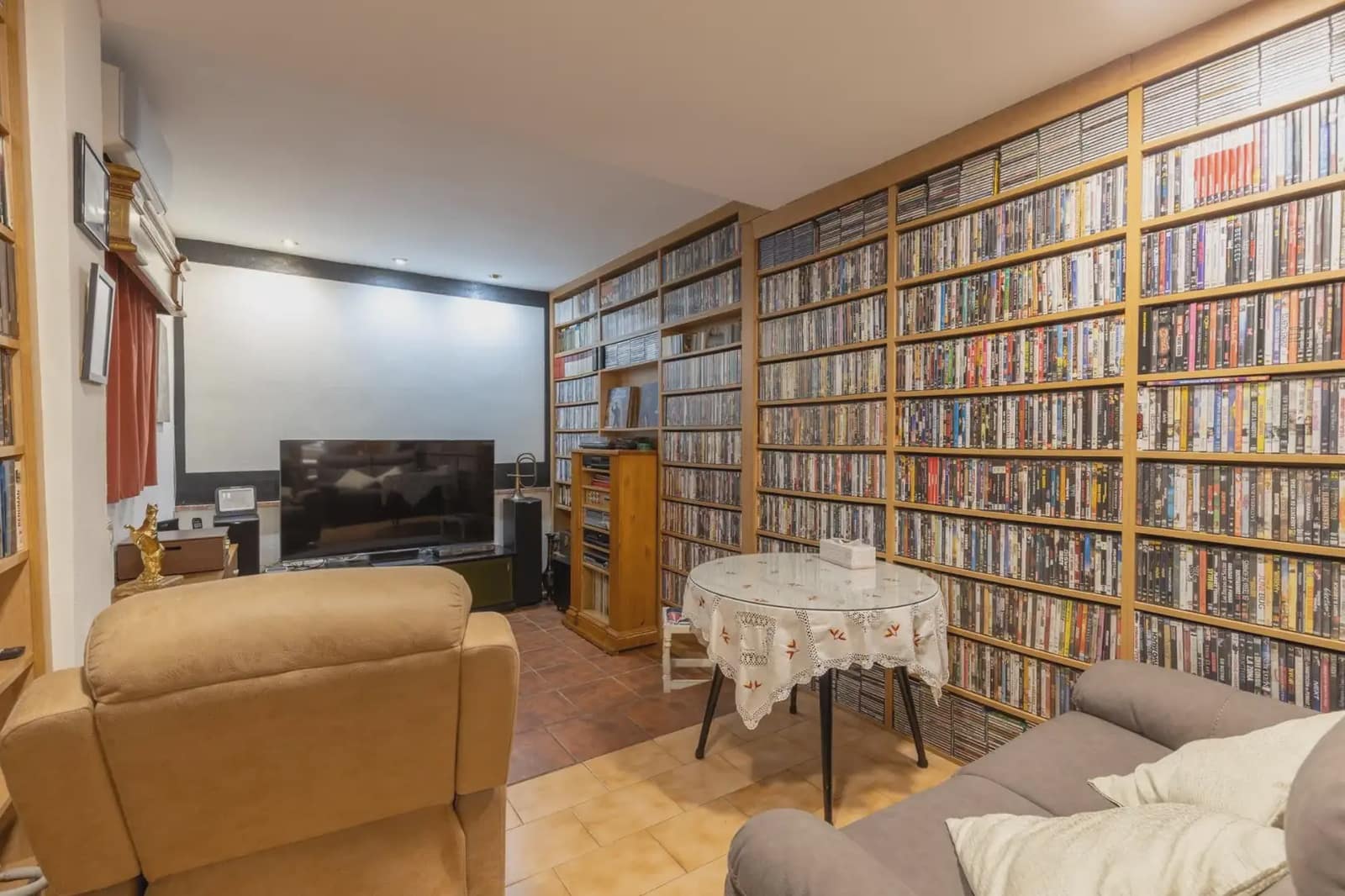 5 bedroom Terraced Villa for sale in Armilla with garage - € 295,000 (Ref: 9898583)