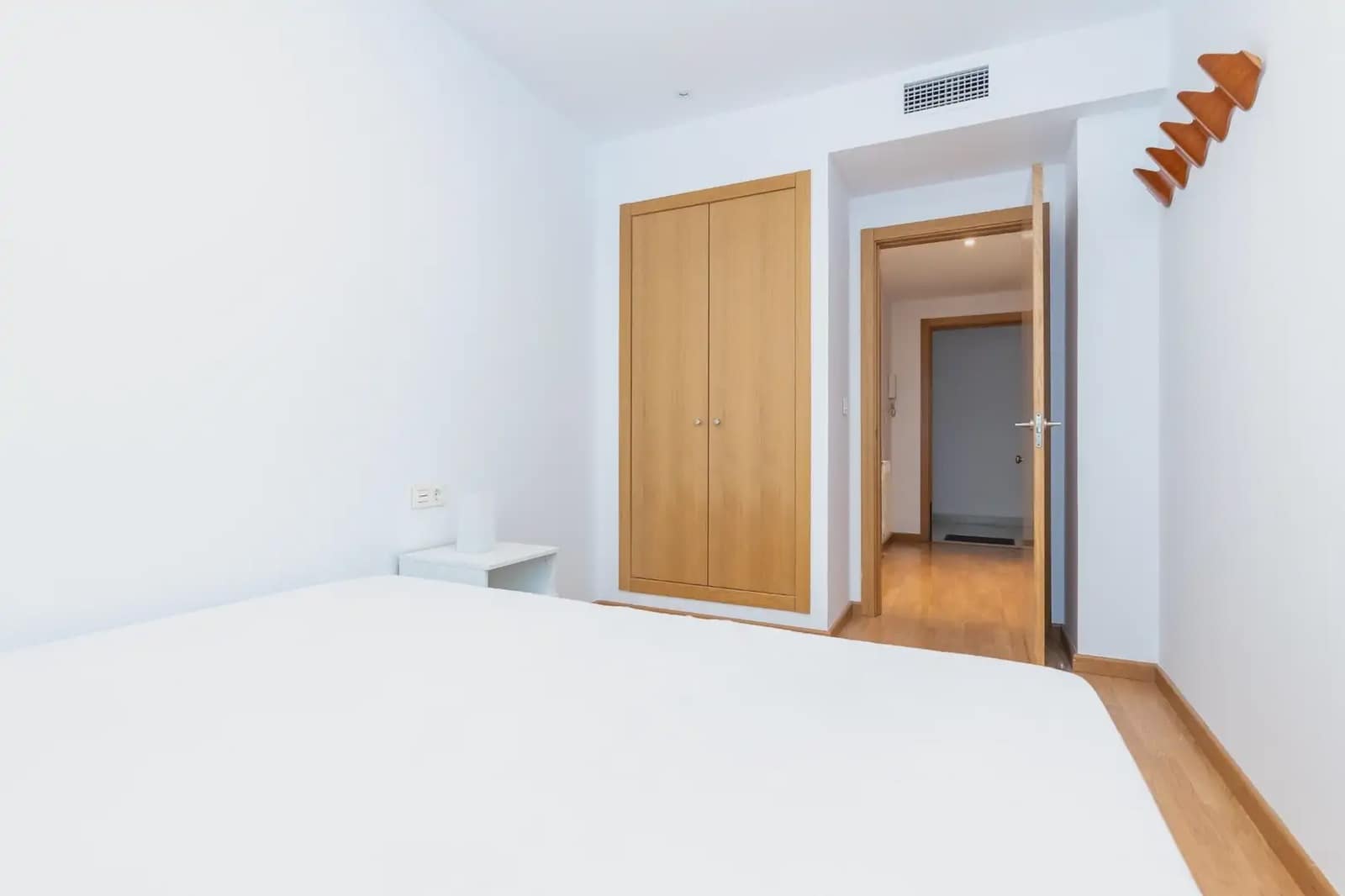 1 slaapkamer Flat te huur in Granada stad met zwembad - € 750 (Ref: 9901617)