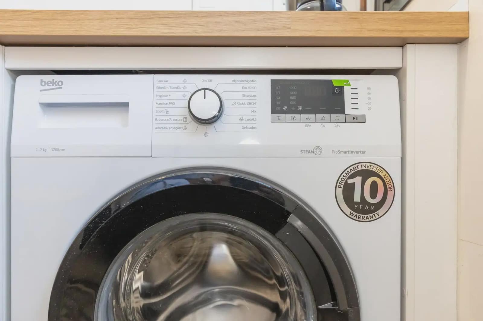 1 slaapkamer Flat te huur in Granada stad met zwembad - € 750 (Ref: 9901617)