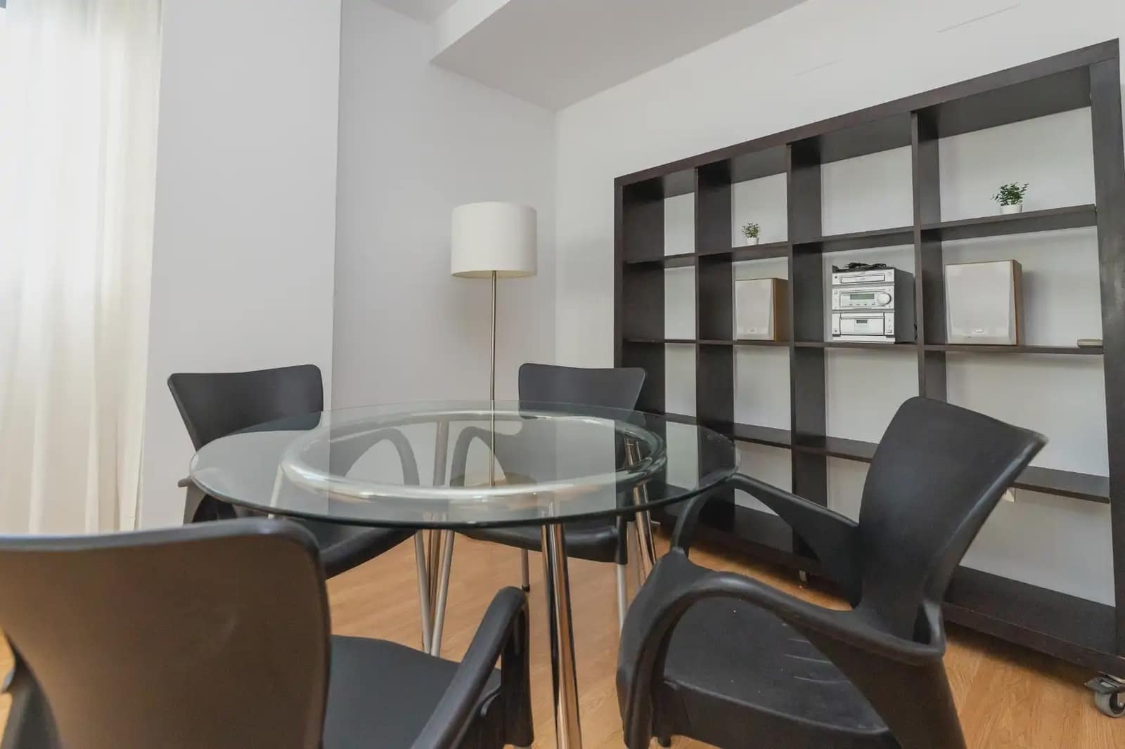 1 slaapkamer Flat te huur in Granada stad met zwembad - € 750 (Ref: 9901617)