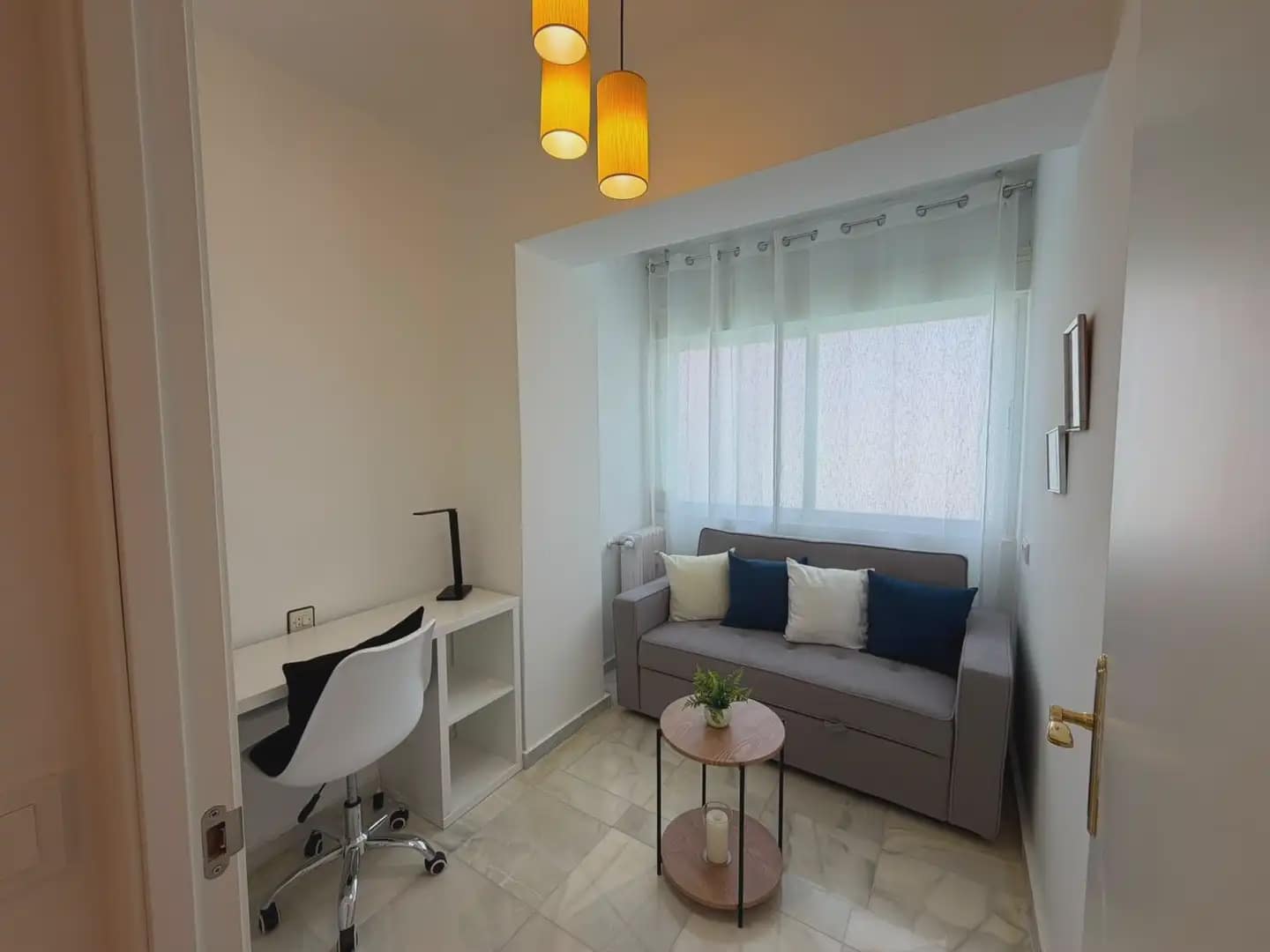 2 soverom Leilighet til leie i Granada by - € 980 (Ref: 9902078)