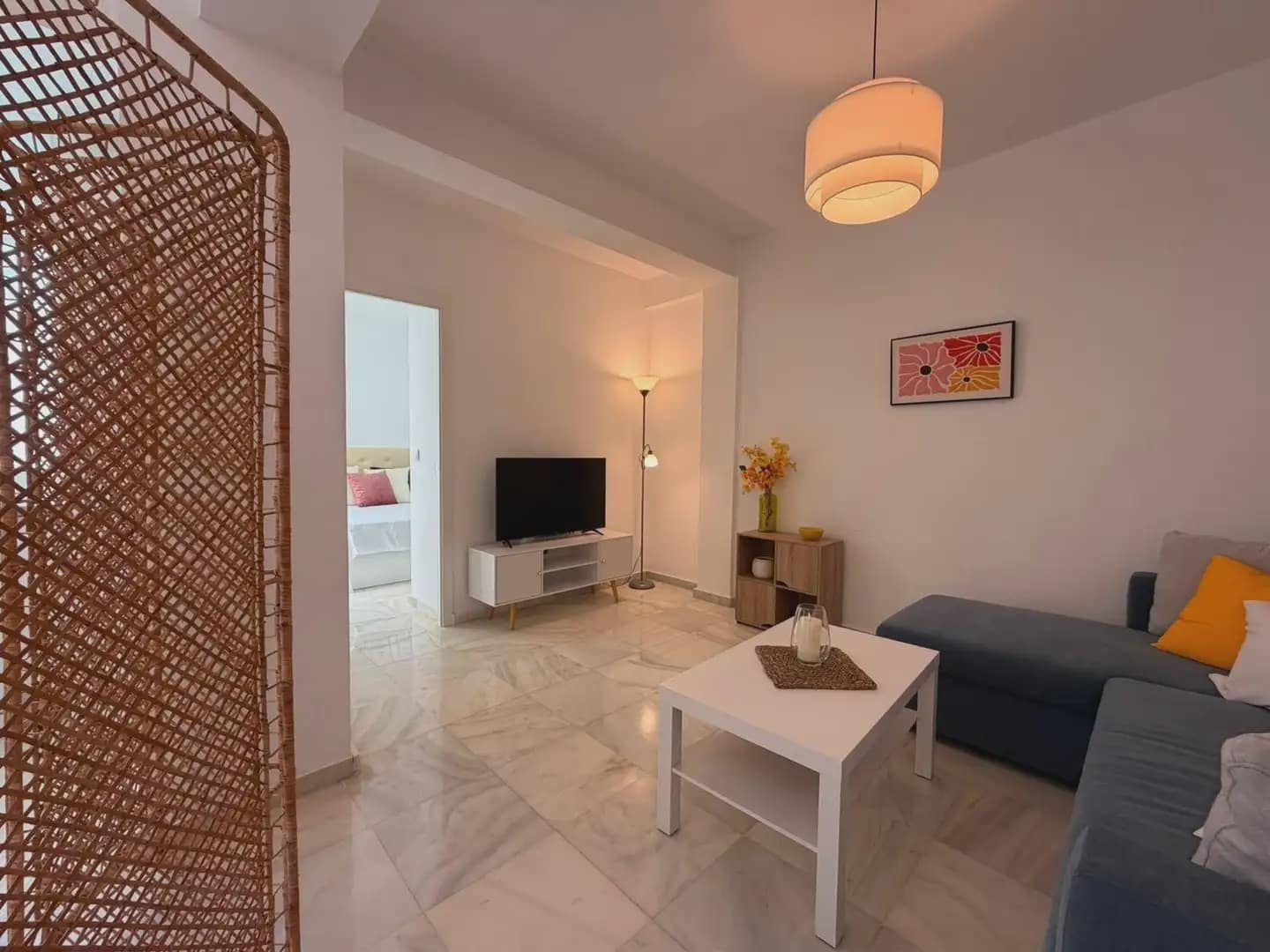 2 soverom Leilighet til leie i Granada by - € 980 (Ref: 9902078)