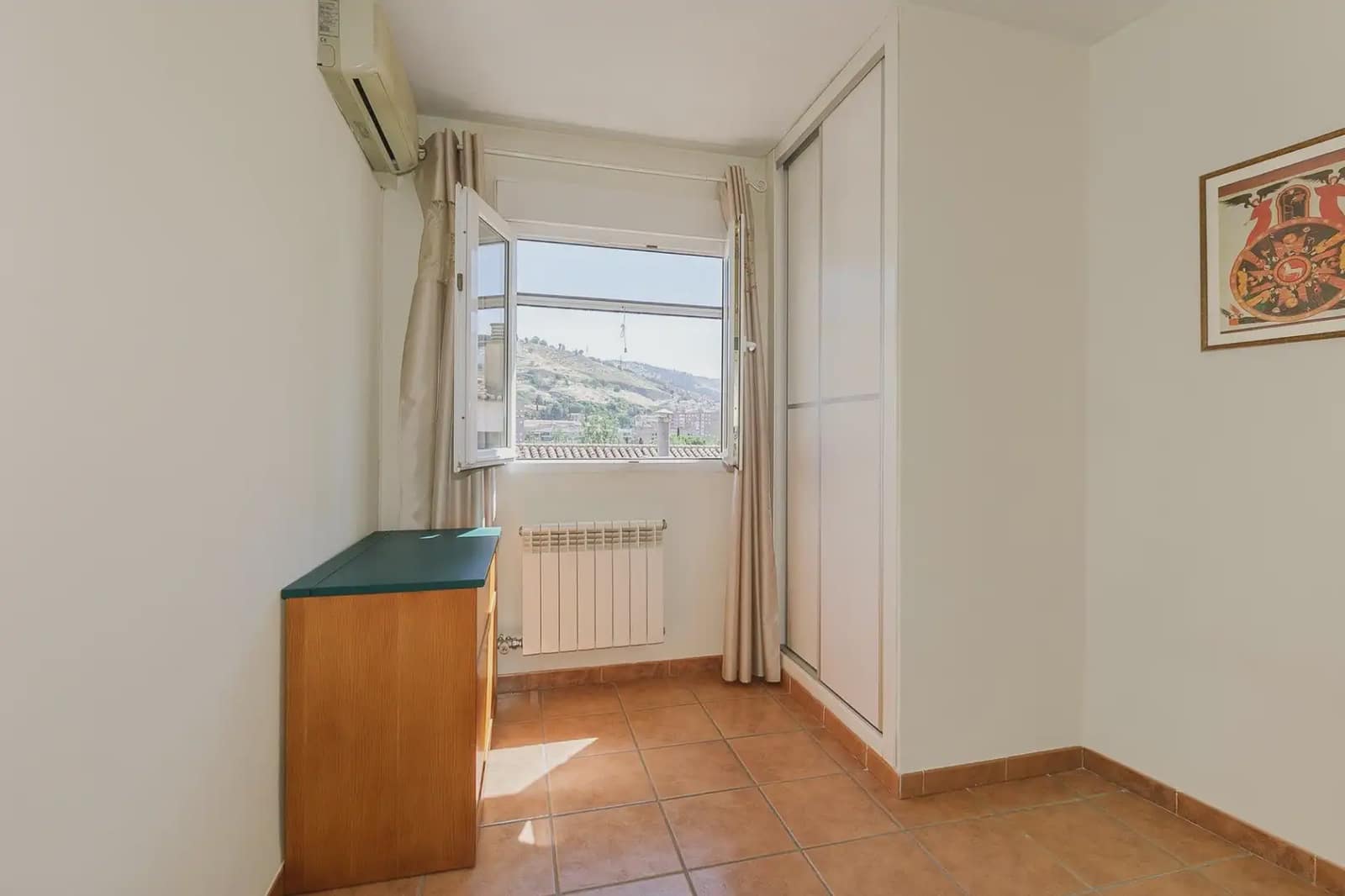 Casa de 5 habitaciones en Granada ciudad en venta con garaje - 550.000 € (Ref: 9902444)