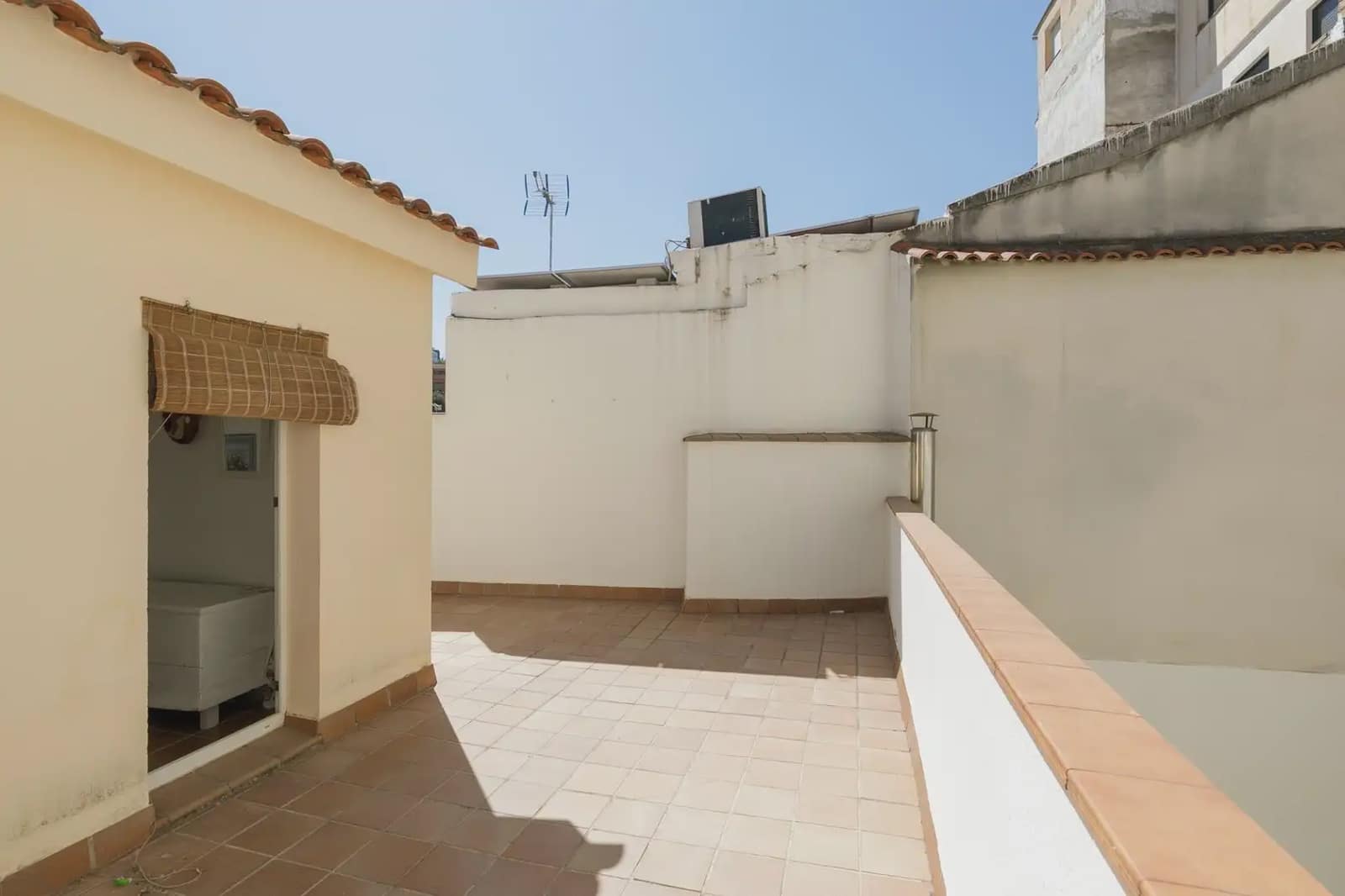 Casa de 5 habitaciones en Granada ciudad en venta con garaje - 550.000 € (Ref: 9902444)