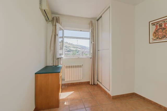 Casa de 5 habitaciones en Bola de Oro - Serrallo, Granada ciudad en venta con garaje - 550.000 € (Ref: 9902444)