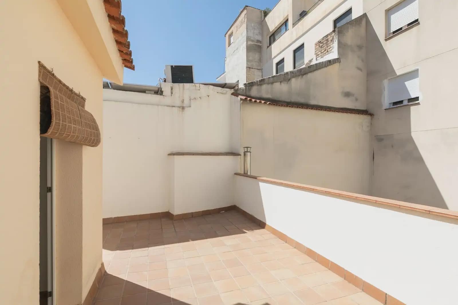 Casa de 5 habitaciones en Granada ciudad en venta con garaje - 550.000 € (Ref: 9902444)