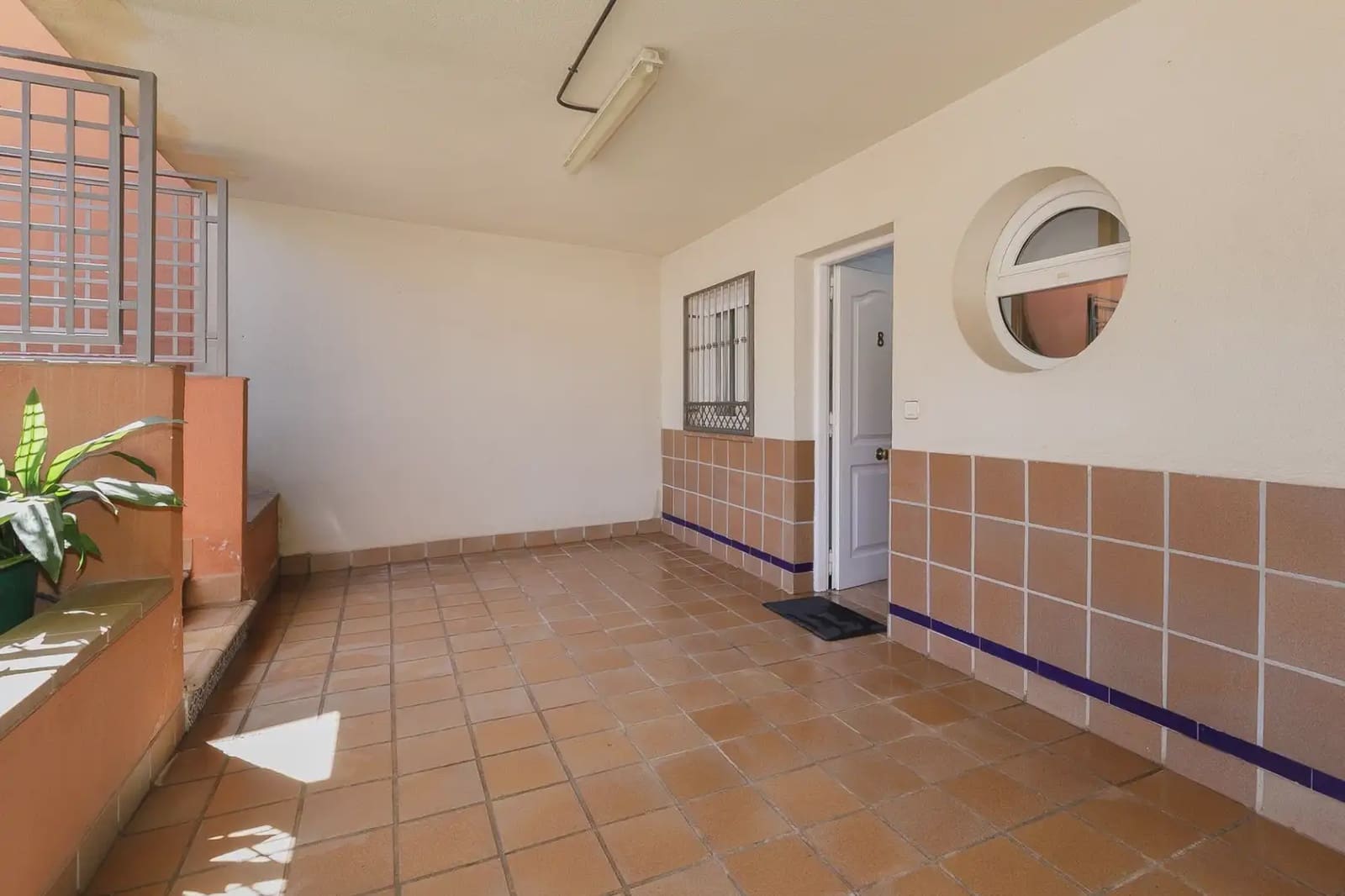 Casa de 5 habitaciones en Granada ciudad en venta con garaje - 550.000 € (Ref: 9902444)