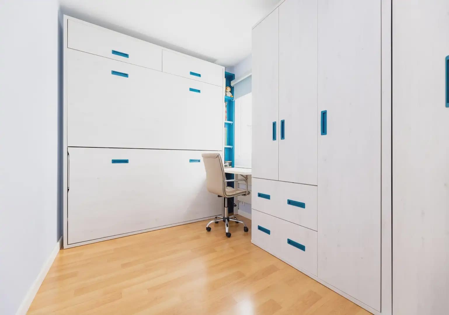 2 slaapkamer Flat te koop in Las Gabias met zwembad garage - € 245.000 (Ref: 9902622)