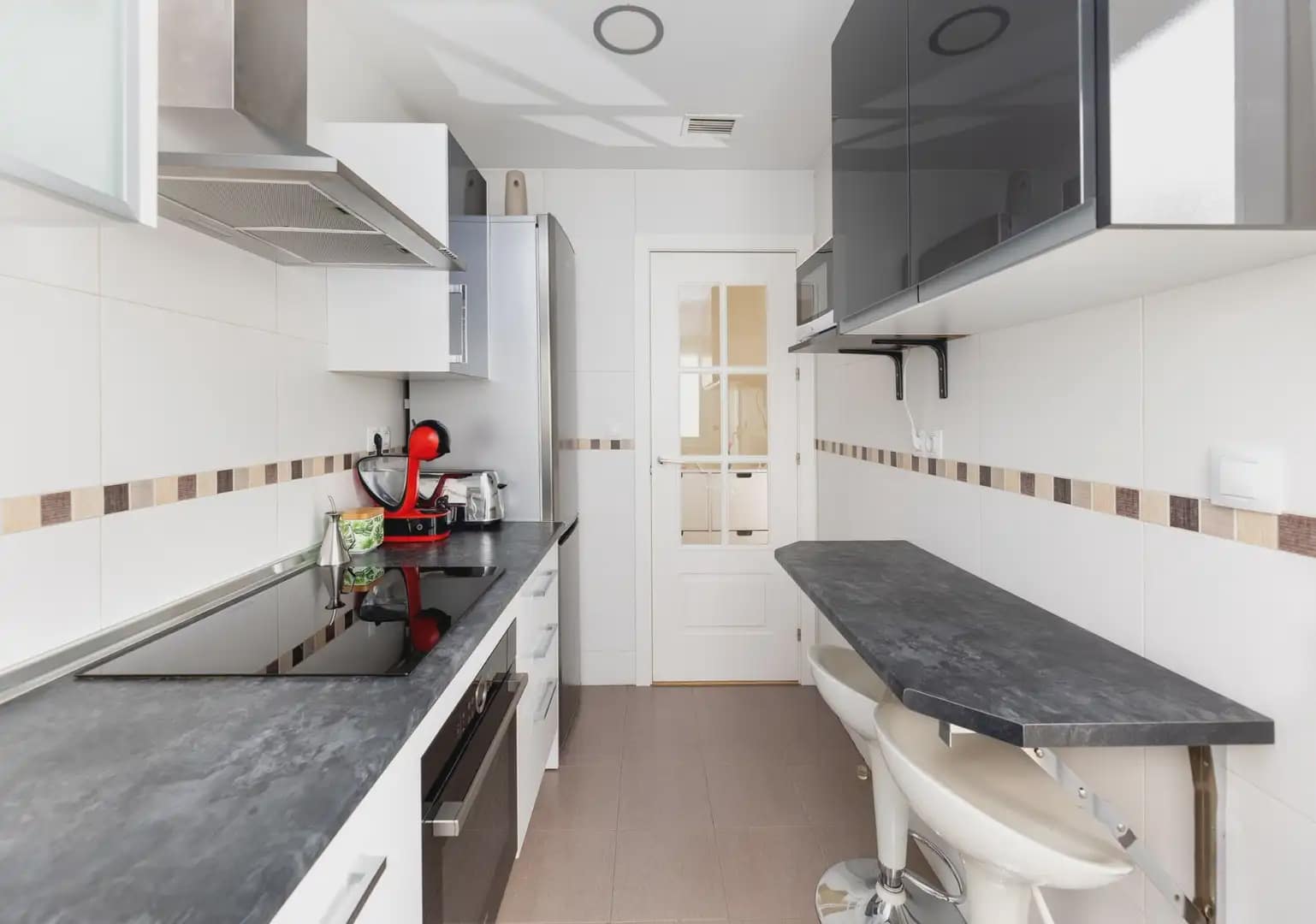 2 slaapkamer Flat te koop in Las Gabias met zwembad garage - € 245.000 (Ref: 9902622)