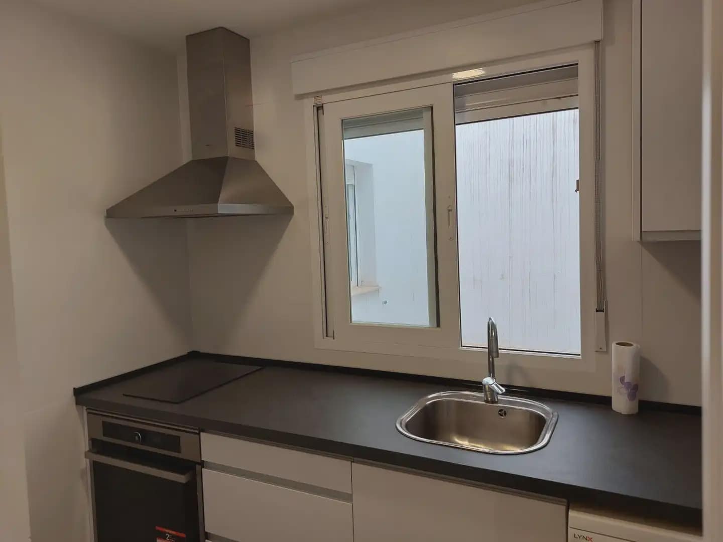 2 bedroom Flat for rent in Granada city - € 850 (Ref: 9902623)