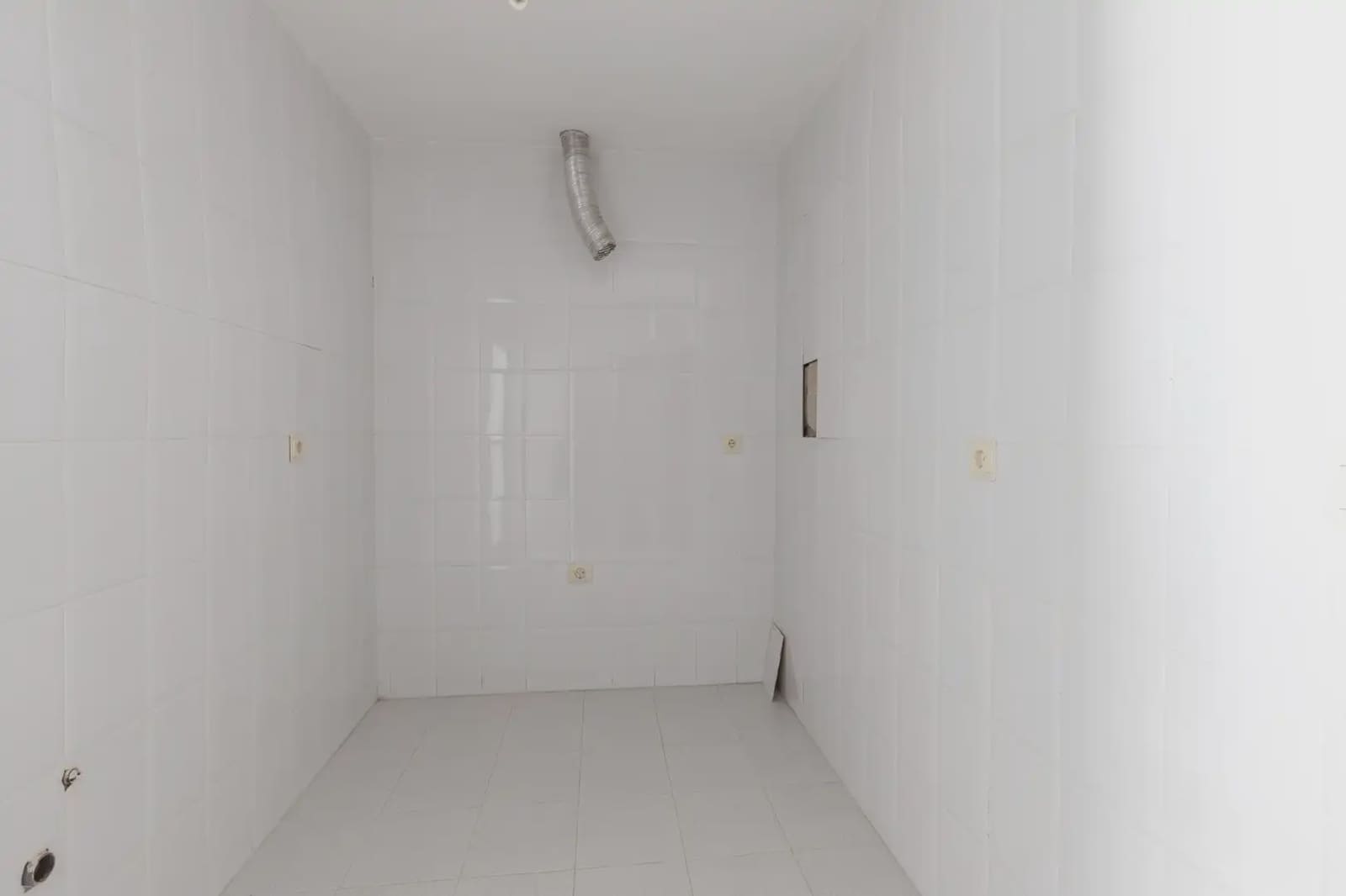 Piso de 3 habitaciones en Cenes de la Vega en venta con garaje - 175.000 € (Ref: 9902624)