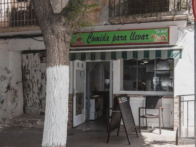 Commercial for sale in Lanjarón - € 120,000 (Ref: 9902625)