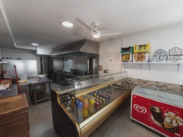 Commercial for sale in Lanjarón - € 120,000 (Ref: 9902625)