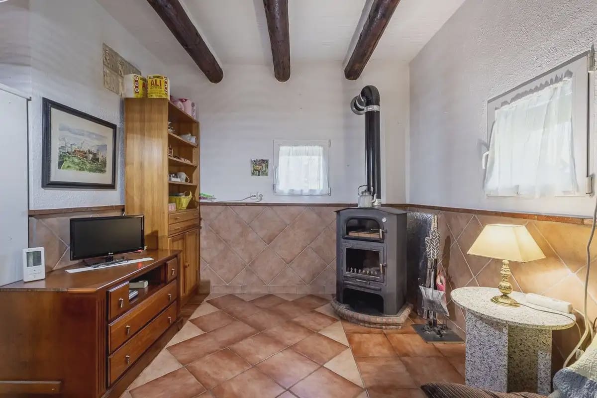Finca/Casa Rural de 2 habitaciones en Güéjar Sierra en venta - 129.000 € (Ref: 9902628)