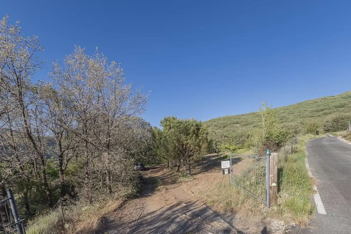 Finca/Casa Rural de 2 habitaciones en Güéjar Sierra en venta - 129.000 € (Ref: 9902628)