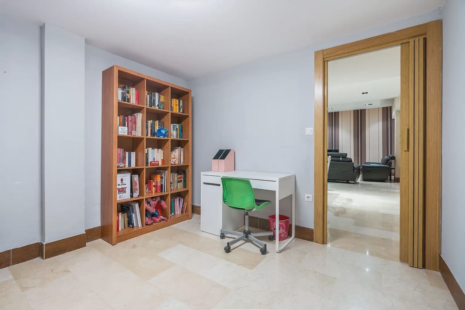5 slaapkamer Huis te koop in Huetor Vega met garage - € 323.000 (Ref: 9902629)