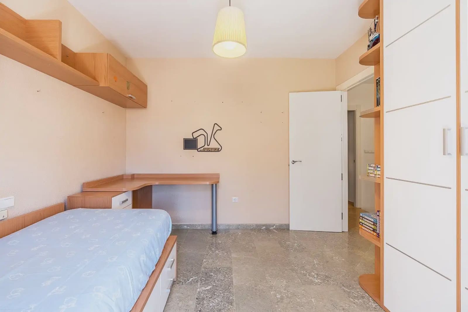 5 slaapkamer Huis te koop in Huetor Vega met garage - € 323.000 (Ref: 9902629)