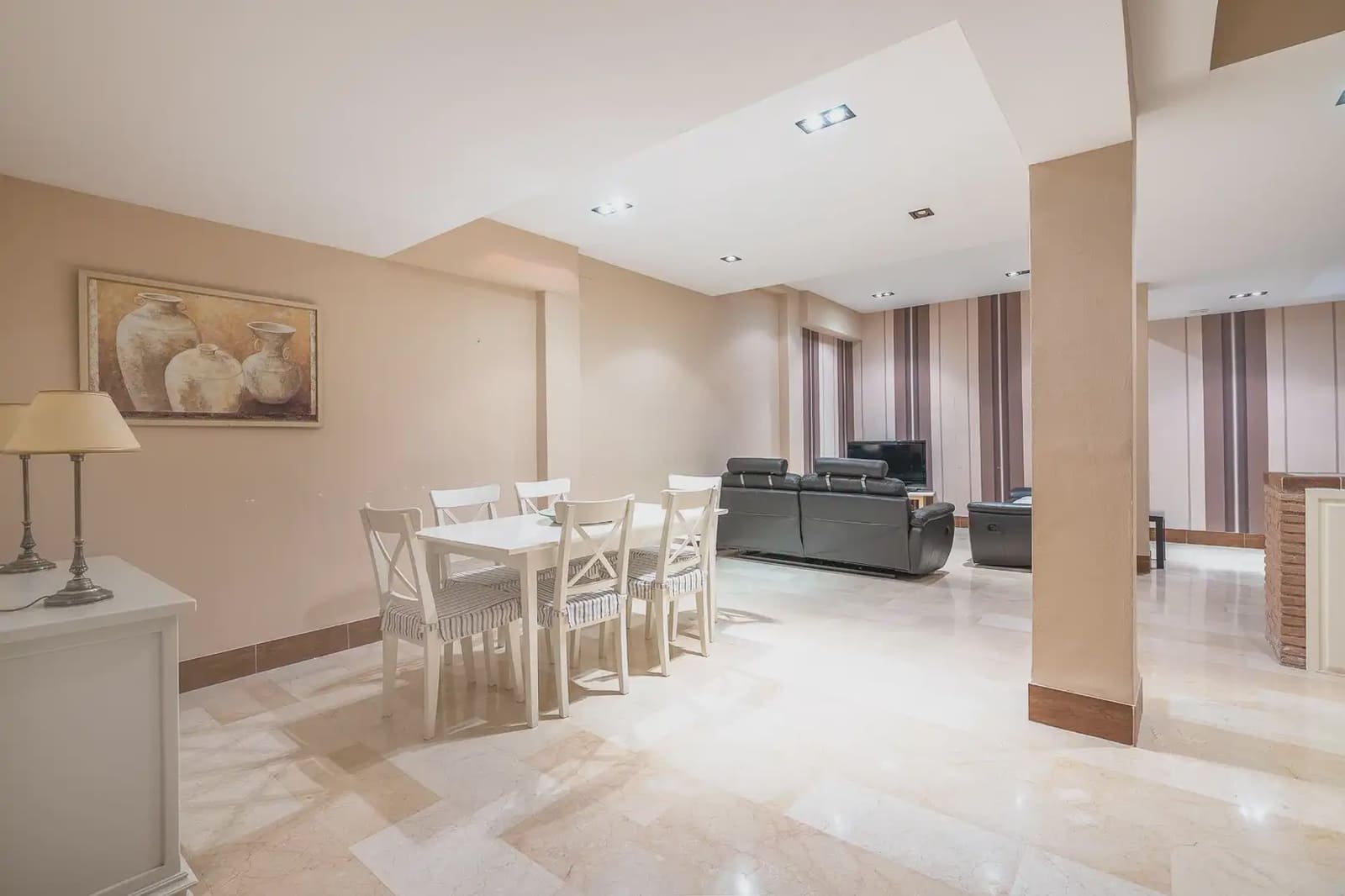 5 slaapkamer Huis te koop in Huetor Vega met garage - € 323.000 (Ref: 9902629)