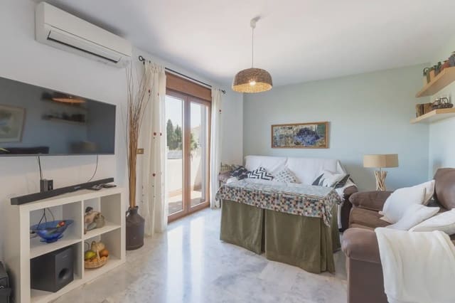3 slaapkamer Villa te koop in La Zubia met zwembad garage - € 330.000 (Ref: 9902630)