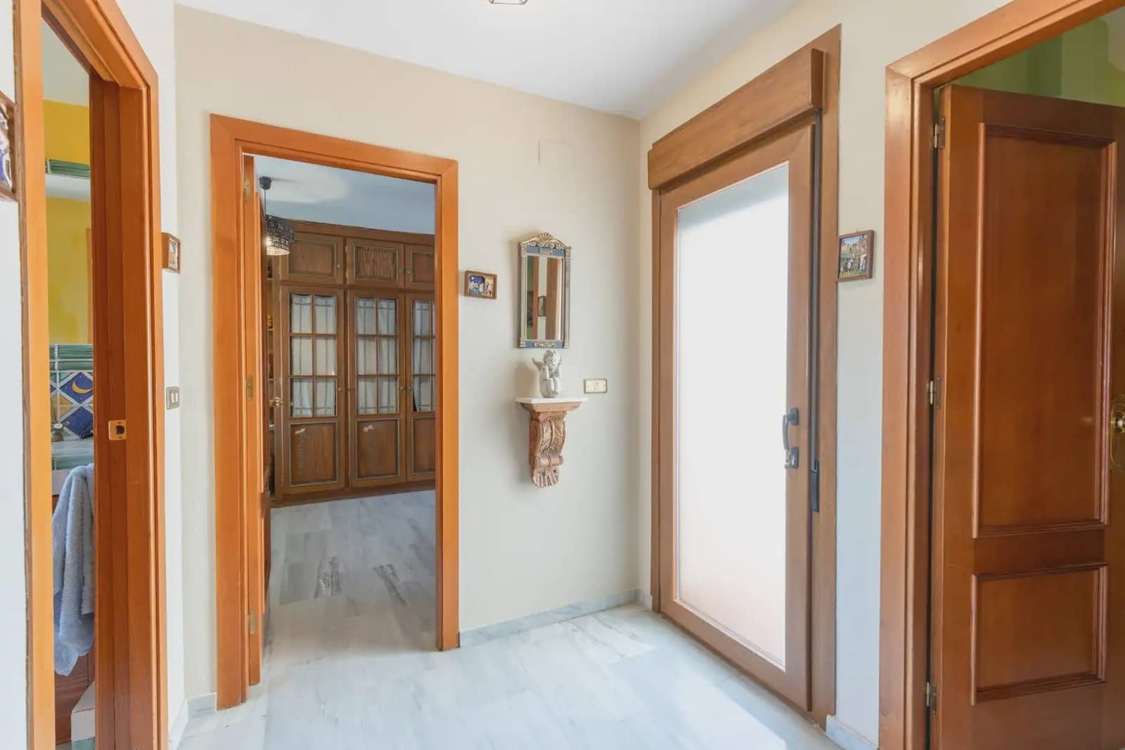 3 slaapkamer Villa te koop in La Zubia met zwembad garage - € 330.000 (Ref: 9902630)