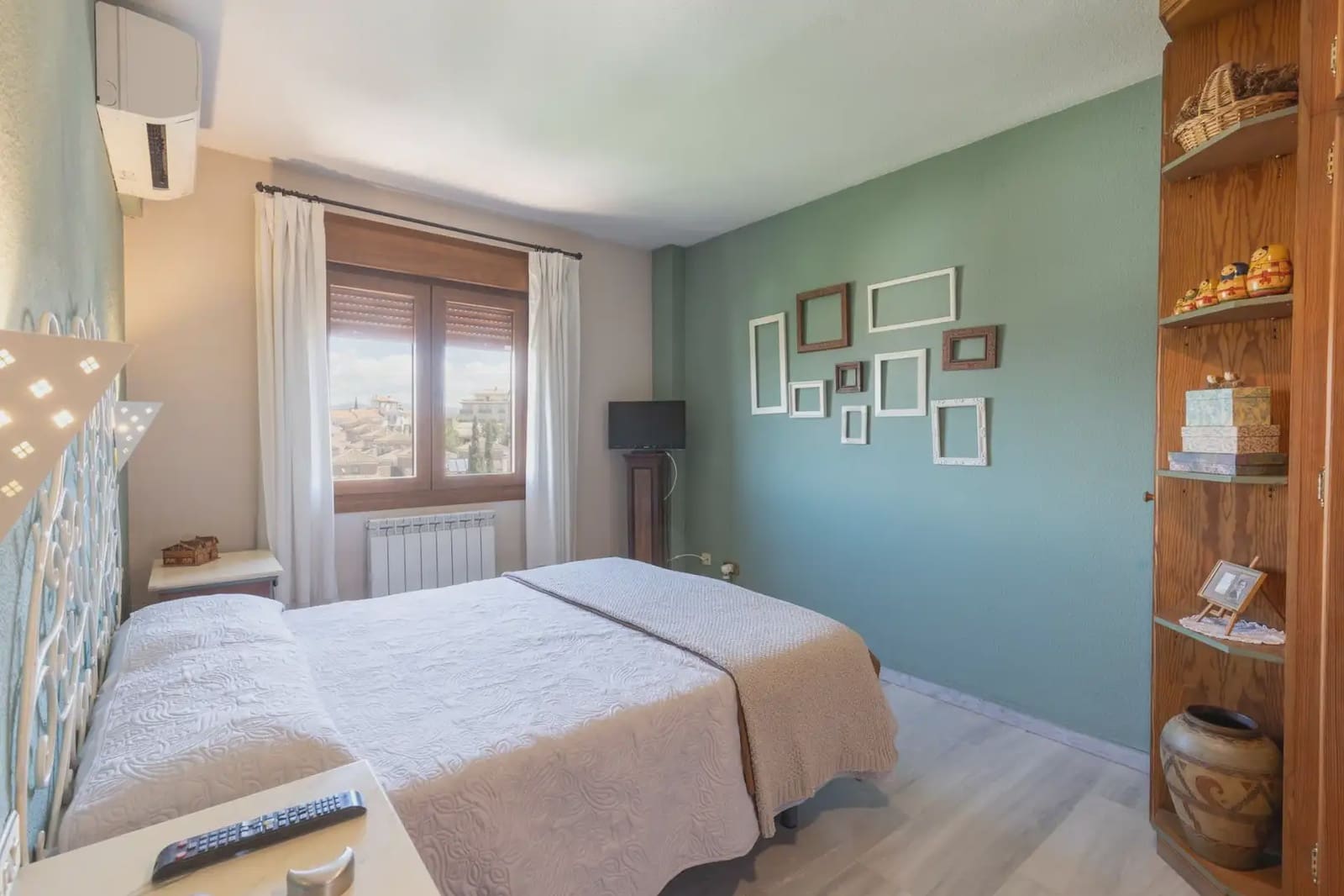 3 slaapkamer Villa te koop in La Zubia met zwembad garage - € 330.000 (Ref: 9902630)