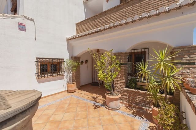 3 slaapkamer Villa te koop in La Zubia met zwembad garage - € 330.000 (Ref: 9902630)
