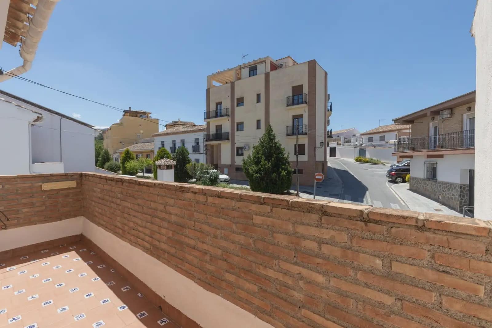 3 slaapkamer Villa te koop in La Zubia met zwembad garage - € 330.000 (Ref: 9902630)