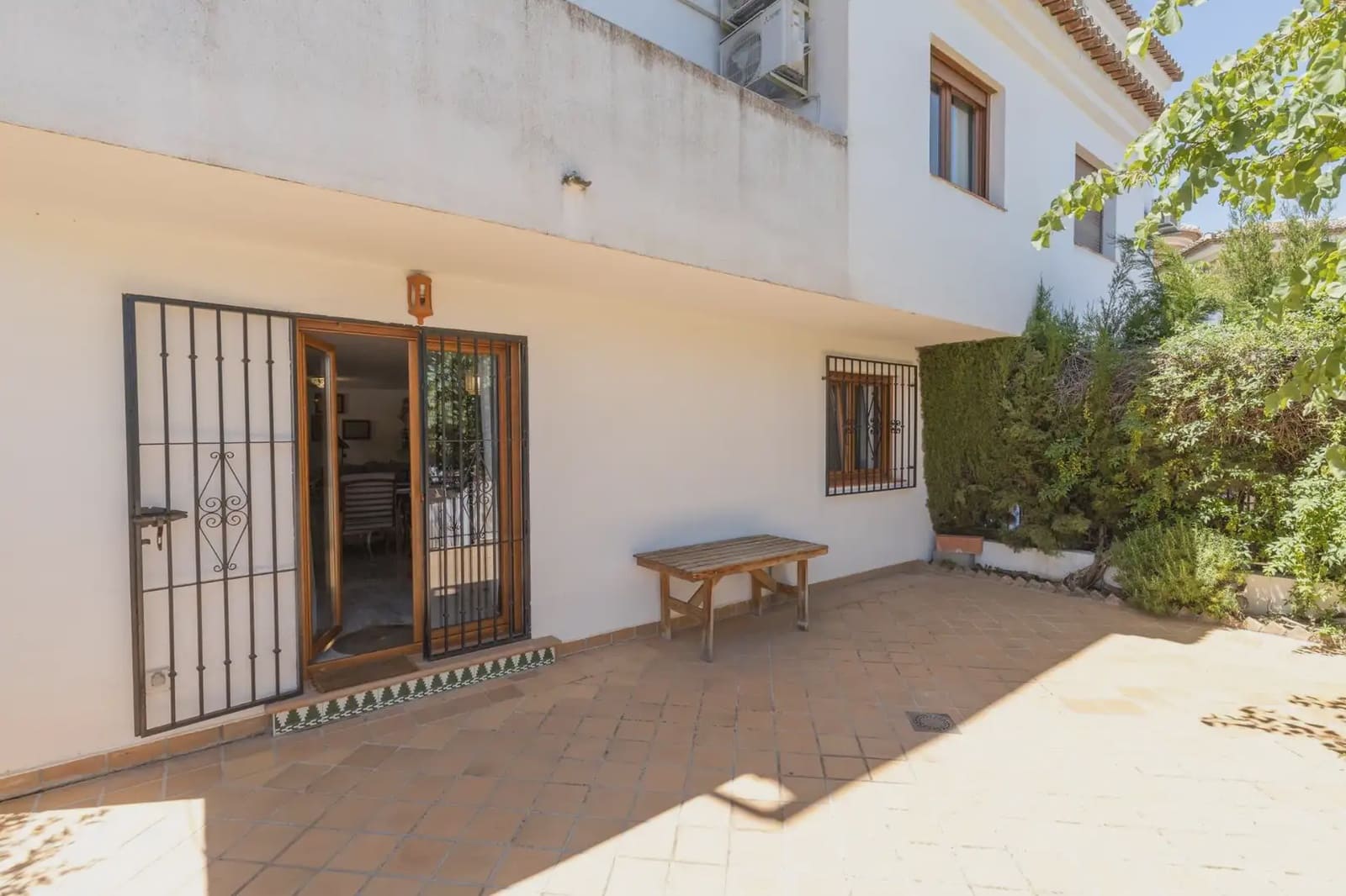 3 slaapkamer Villa te koop in La Zubia met zwembad garage - € 330.000 (Ref: 9902630)
