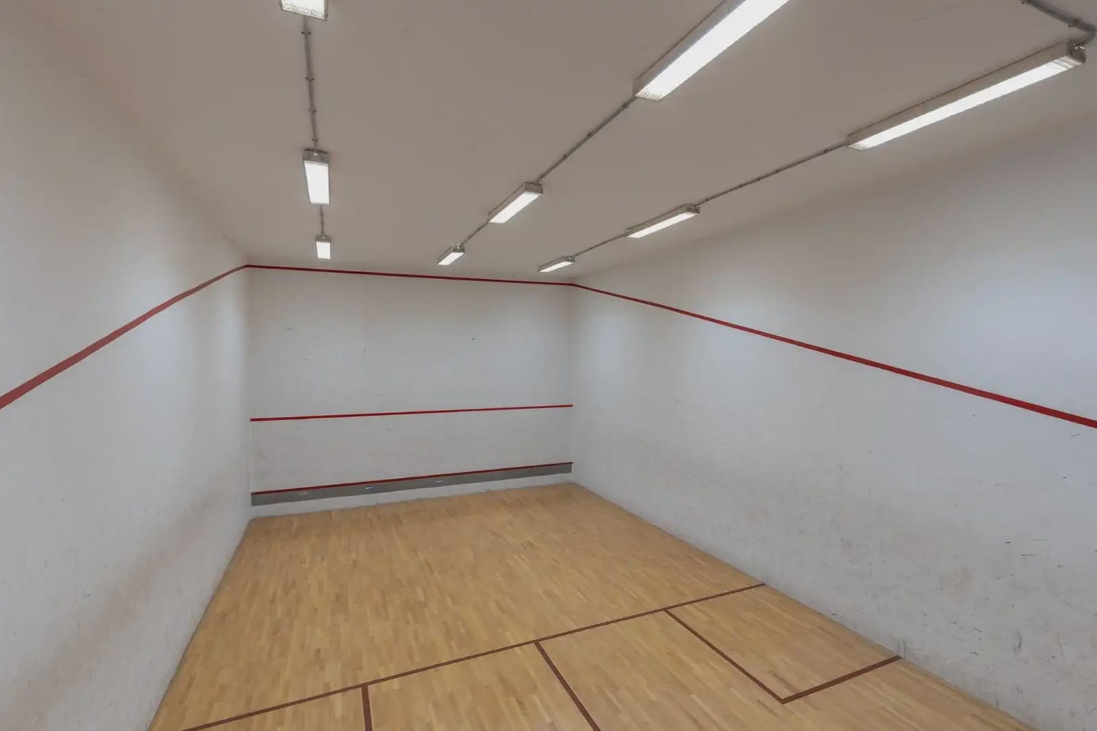 3 slaapkamer Villa te koop in La Zubia met zwembad garage - € 330.000 (Ref: 9902630)