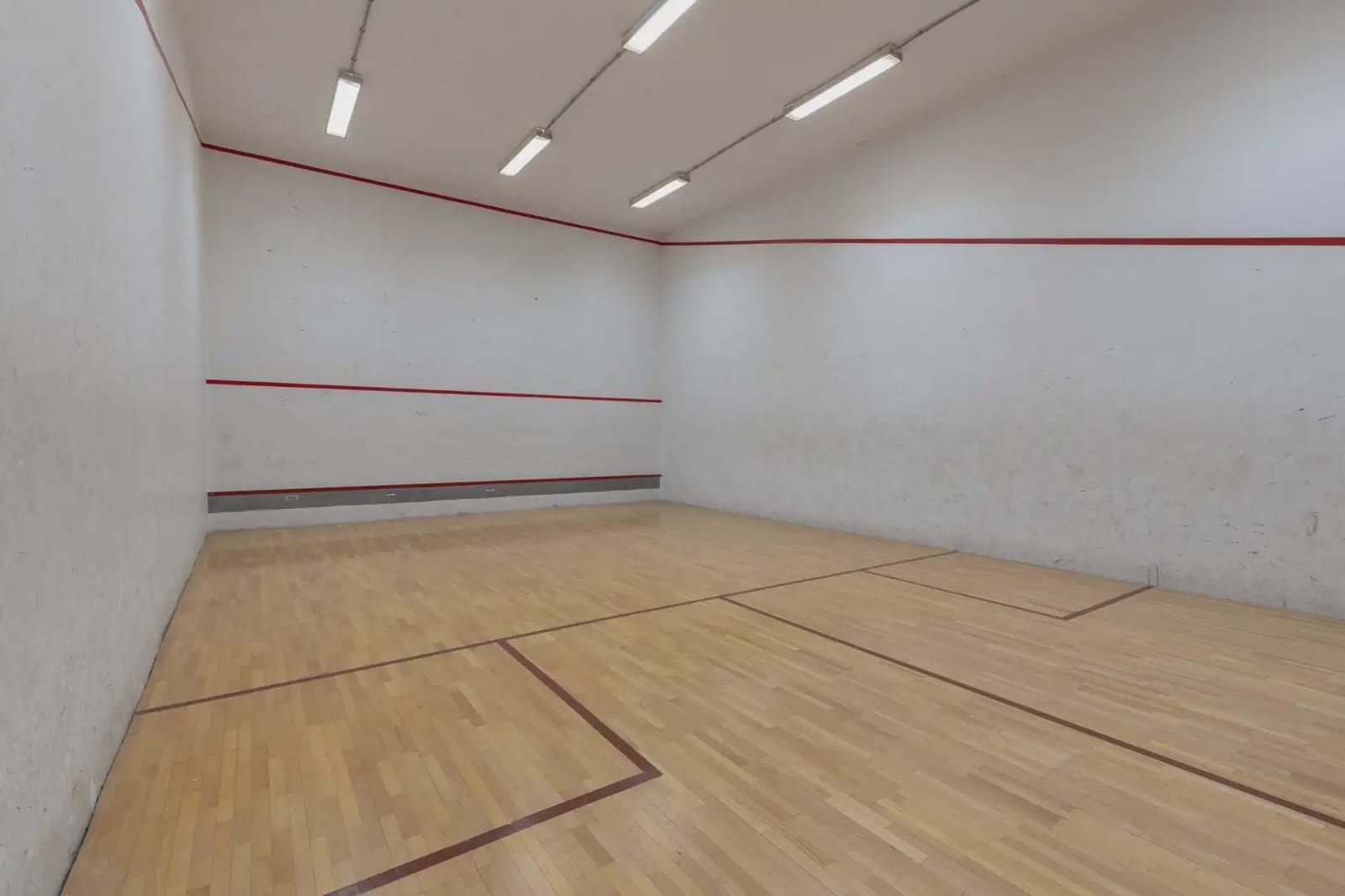 3 slaapkamer Villa te koop in La Zubia met zwembad garage - € 330.000 (Ref: 9902630)