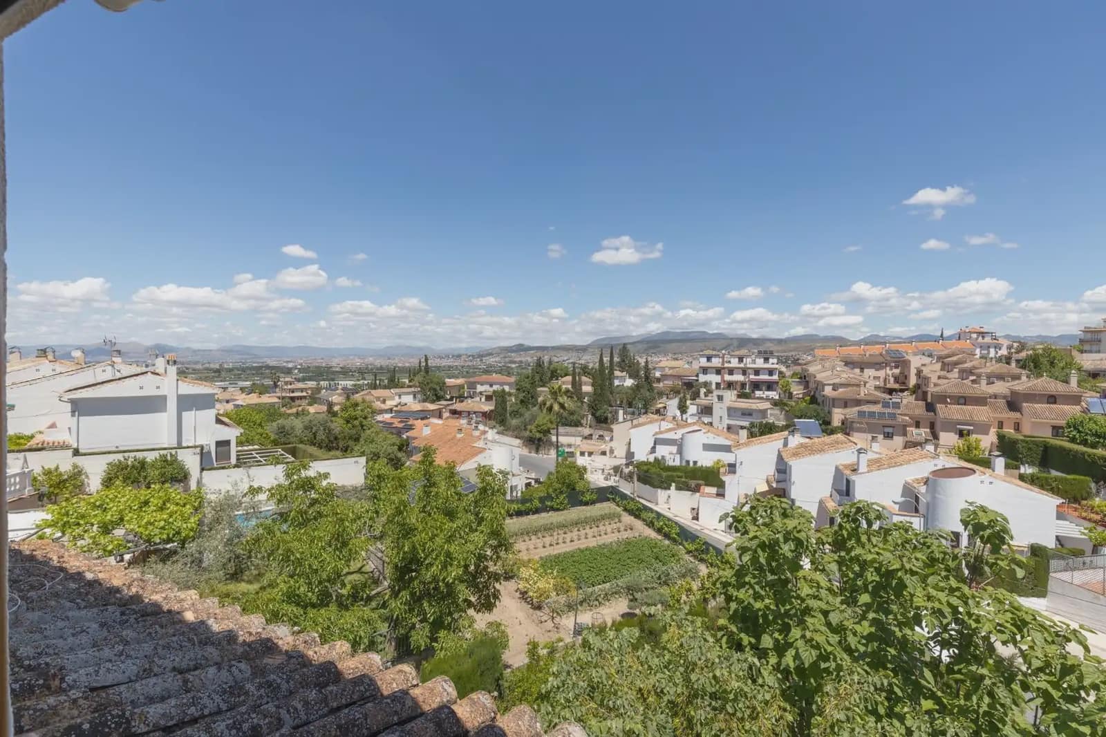 3 slaapkamer Villa te koop in La Zubia met zwembad garage - € 330.000 (Ref: 9902630)