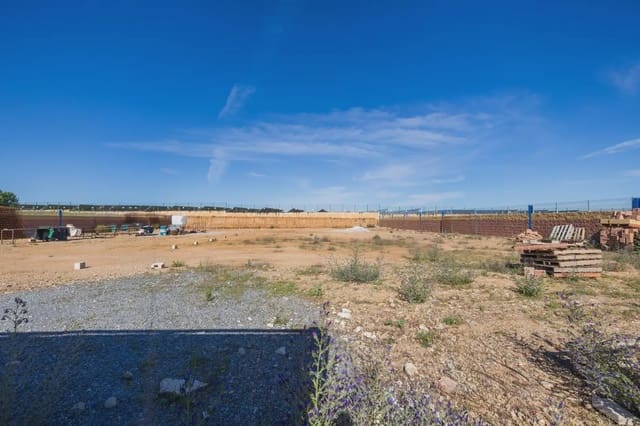 Tontti myytävänä paikassa Escúzar - 310 000 € (Ref: 9905253)