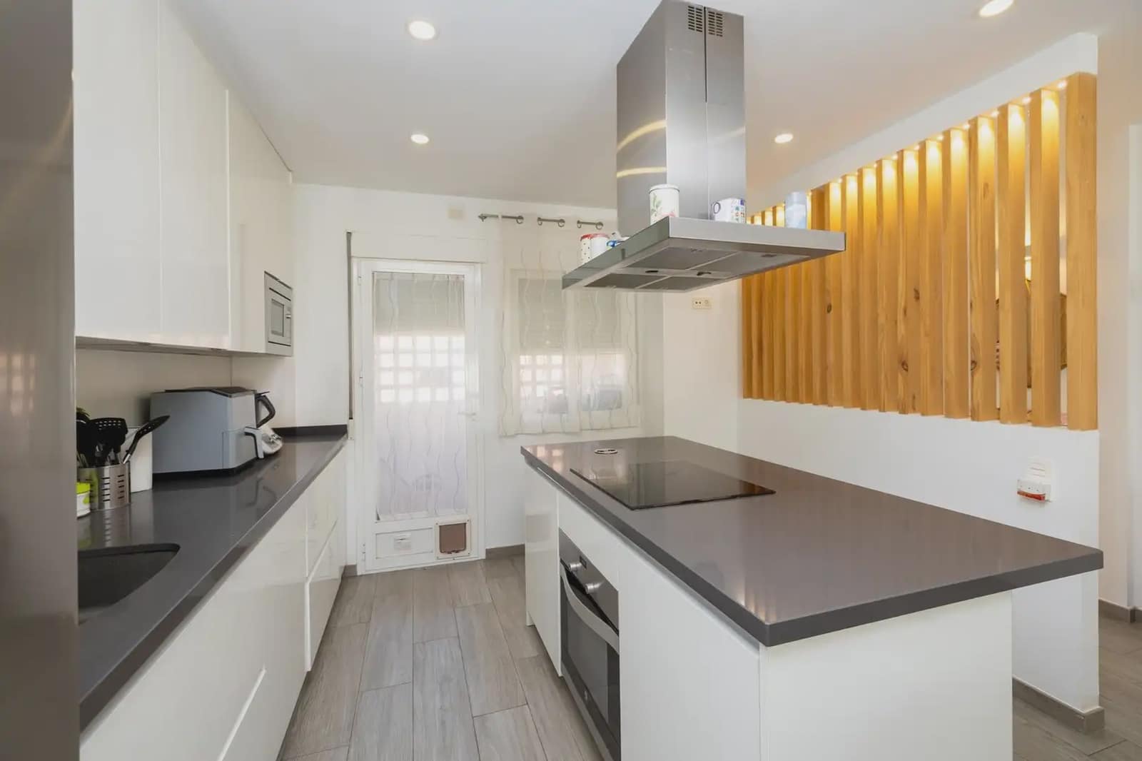 3 slaapkamer Flat te koop in Atarfe met garage - € 165.000 (Ref: 9909737)