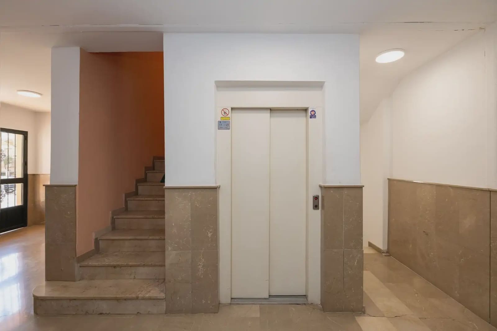 3 slaapkamer Flat te koop in Atarfe met garage - € 165.000 (Ref: 9909737)