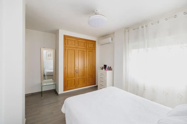 3 slaapkamer Flat te koop in Atarfe met garage - € 165.000 (Ref: 9909737)