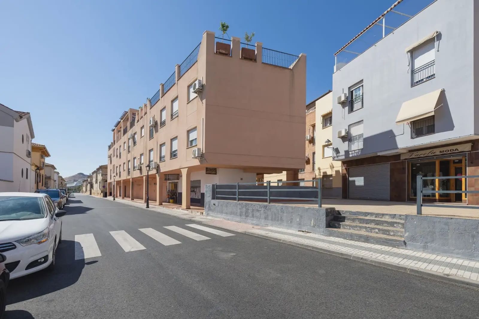 3 slaapkamer Flat te koop in Atarfe met garage - € 165.000 (Ref: 9909737)