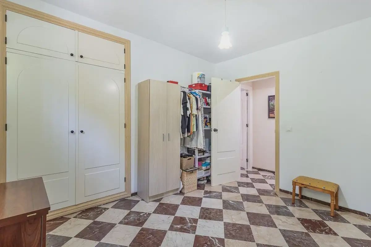 4 slaapkamer Flat te koop in Cenes de la Vega met zwembad garage - € 219.000 (Ref: 9909738)