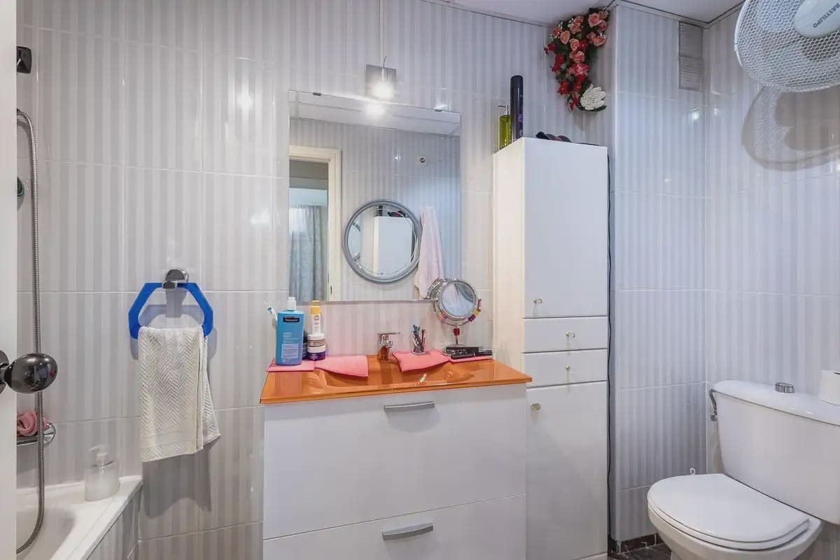 4 slaapkamer Flat te koop in Cenes de la Vega met zwembad garage - € 219.000 (Ref: 9909738)