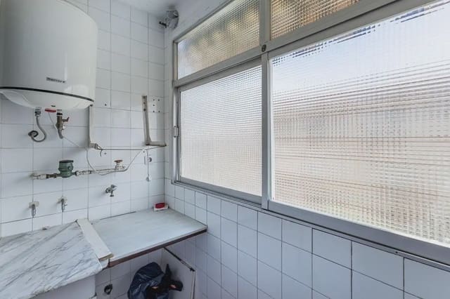 3 sypialnia Mieszkanie na sprzedaż w Cervantes, Miasto Grenada - 280 000 € (Ref: 9911689)