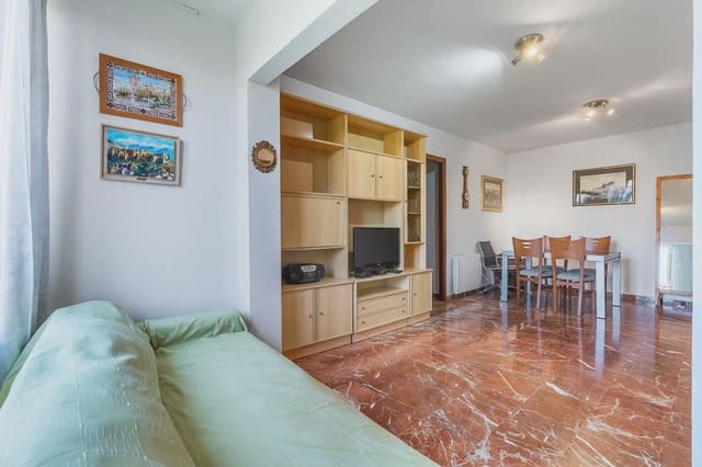 2 soveværelse Lejlighed til salg i Pajaritos - Plaza de Toros, Granada by - € 245.000 (Ref: 9911835)