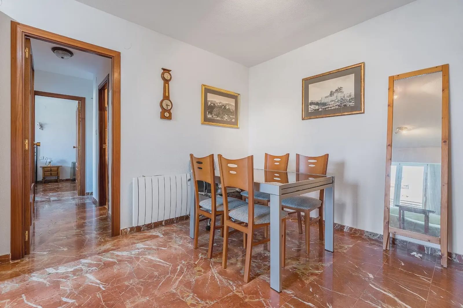 2 soveværelse Lejlighed til salg i Granada by - € 245.000 (Ref: 9911835)