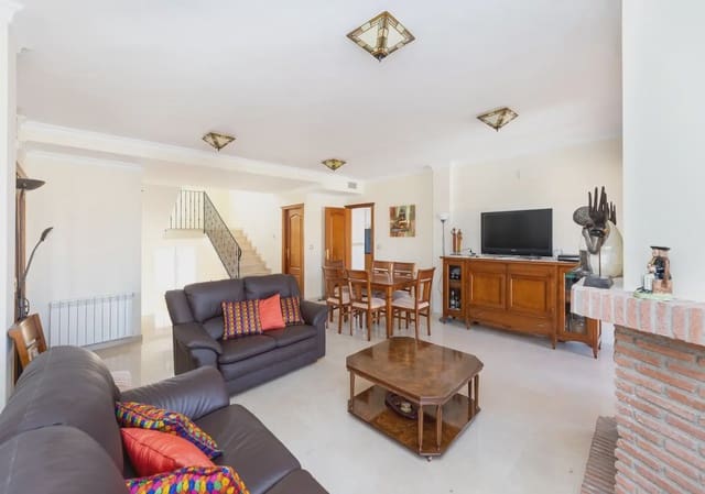 5 camera da letto Villa in vendita in Dílar - 390.000 € (Rif: 9912231)